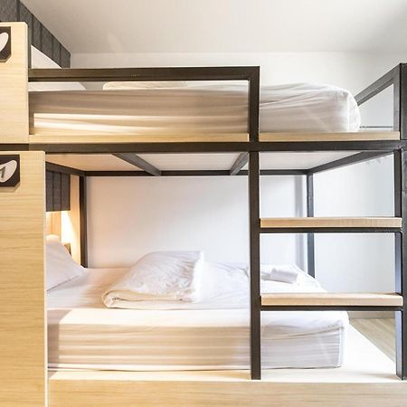 Baan Kun Mhor Hostel บ้านคุณหมอโฮสเทล 曼谷 外观 照片